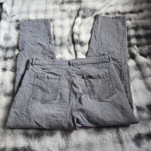 Gloria Vanderbilt Gray Corduroy Straight Leg Pants Women’s Size 16